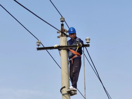 開(kāi)路先鋒戰(zhàn)疫情 堅(jiān)守崗位保供水